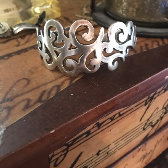 Thick Sterling silver  bracelet - Picture 2 of 3